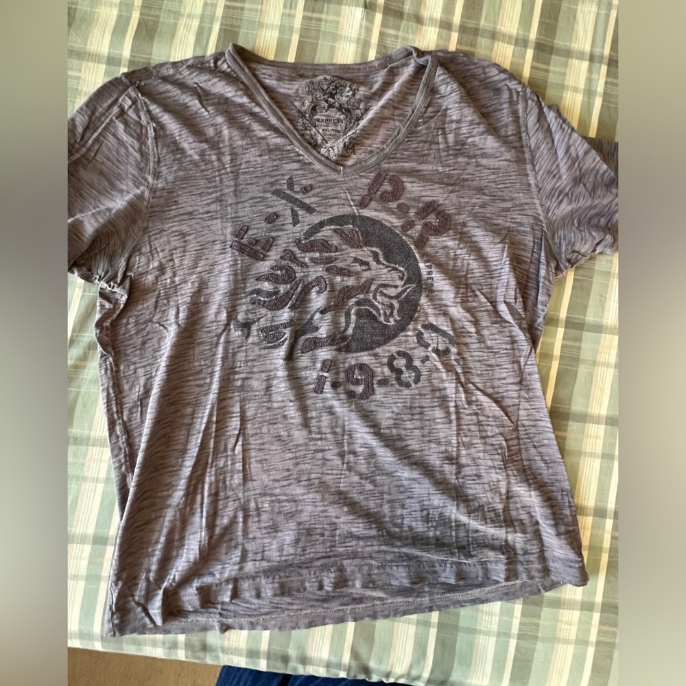Men’s express tshirt. Size xxl but shrunk so it fits like and xl